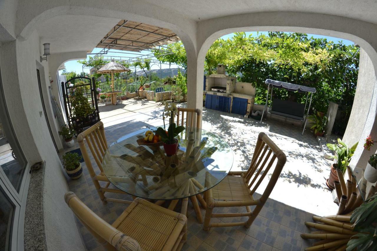 Villa Ester Lopar Dış mekan fotoğraf